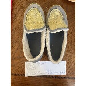 sorel moccasins size 9